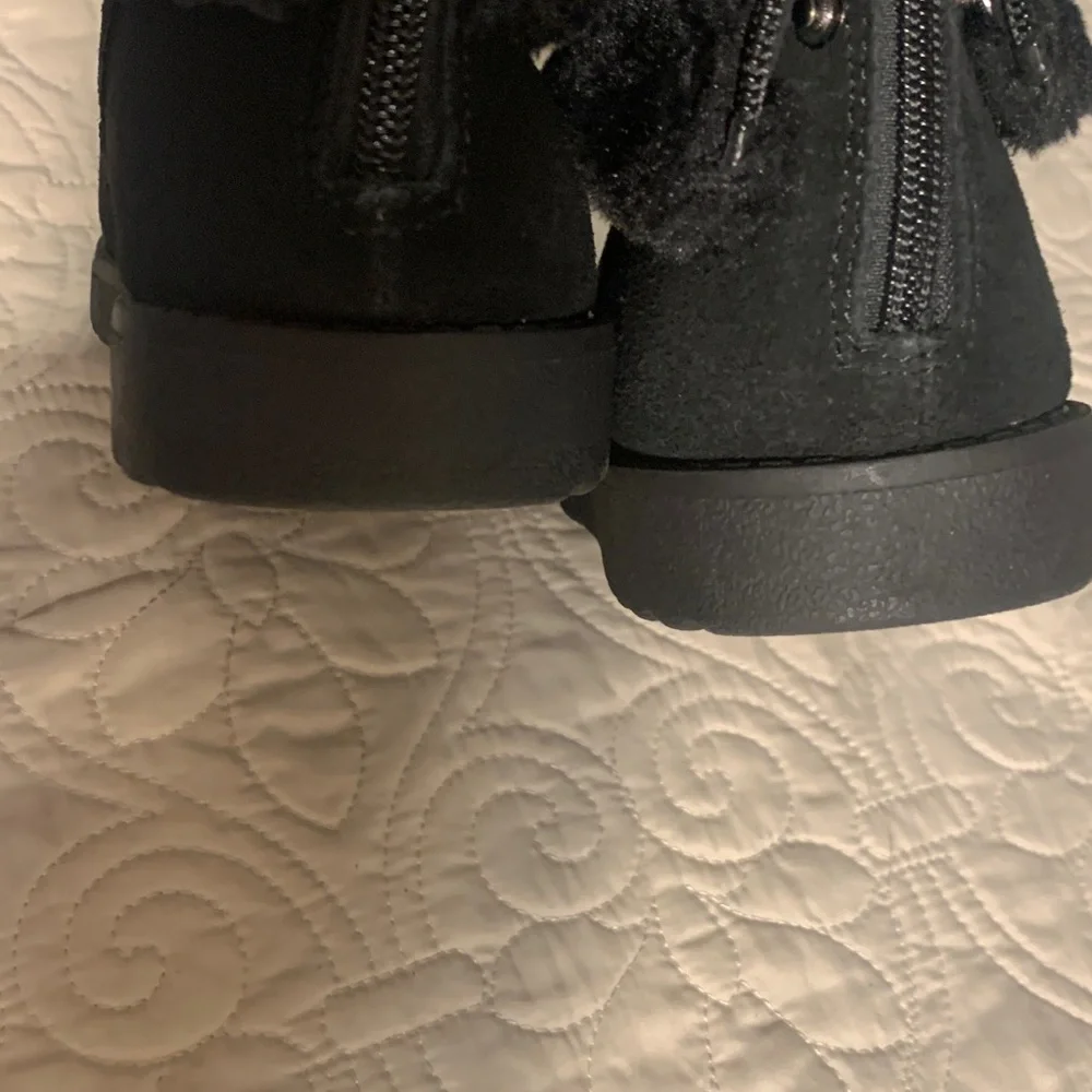 Universal Thread Black Suede Boots NWOT size 8